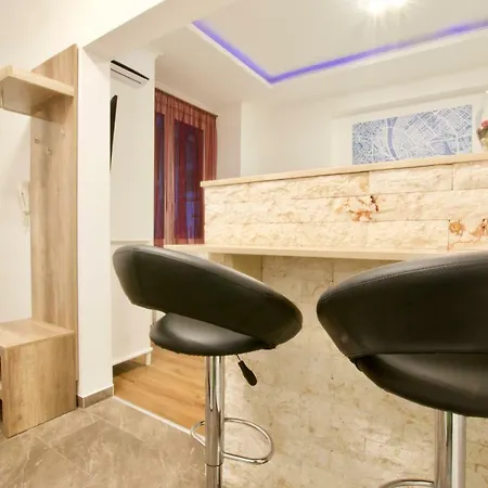 Standard By Hi5 -baross Square Budapest