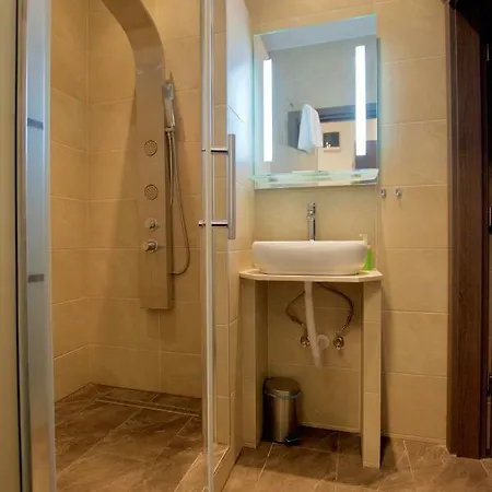 Apartment Standard By Hi5 -baross Square